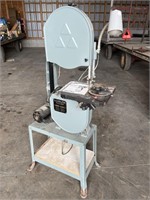 Delta 14" wood cutting band saw