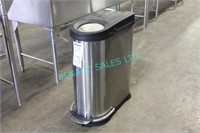1X, HD HANDS FREE S/S FOOT ACTIVATED TRASH BIN