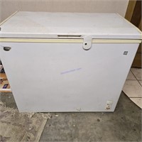 GE Compact Chest Freezer # 7