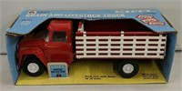 IH Grain & Livestock Truck in Blue Box