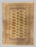 HAND KNOTTED WOOL RUG