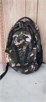 CAMO UNDER ARMOUR BACKPACK