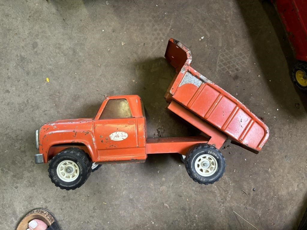 TONKA  orange dump truck metal