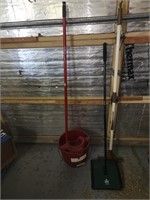 Mop with Bucket, Bissell 2600 and mophead