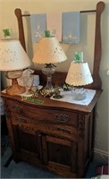 Antique Oak Wash Stand. Items On Top Not