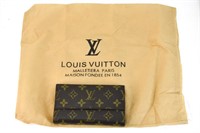 Louis Vuitton Wallet with Dust Cover