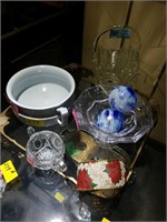 ASSTD GLASSWARE & CHAMBER POT