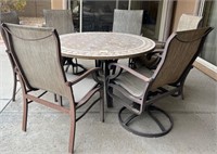 Q - PATIO TABLE W/ 6 CHAIRS (Y1)