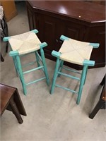 Super pair of farmhouse rush top stools