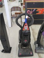 Bissell vacuum- works