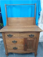 Chestnut Washstand with towel bar original towel