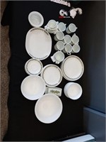 Complete set of Corelle dish set