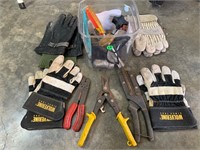 Hand tools & Gloves