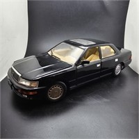 1989 Lexus LS400 1/18 - Roadtough