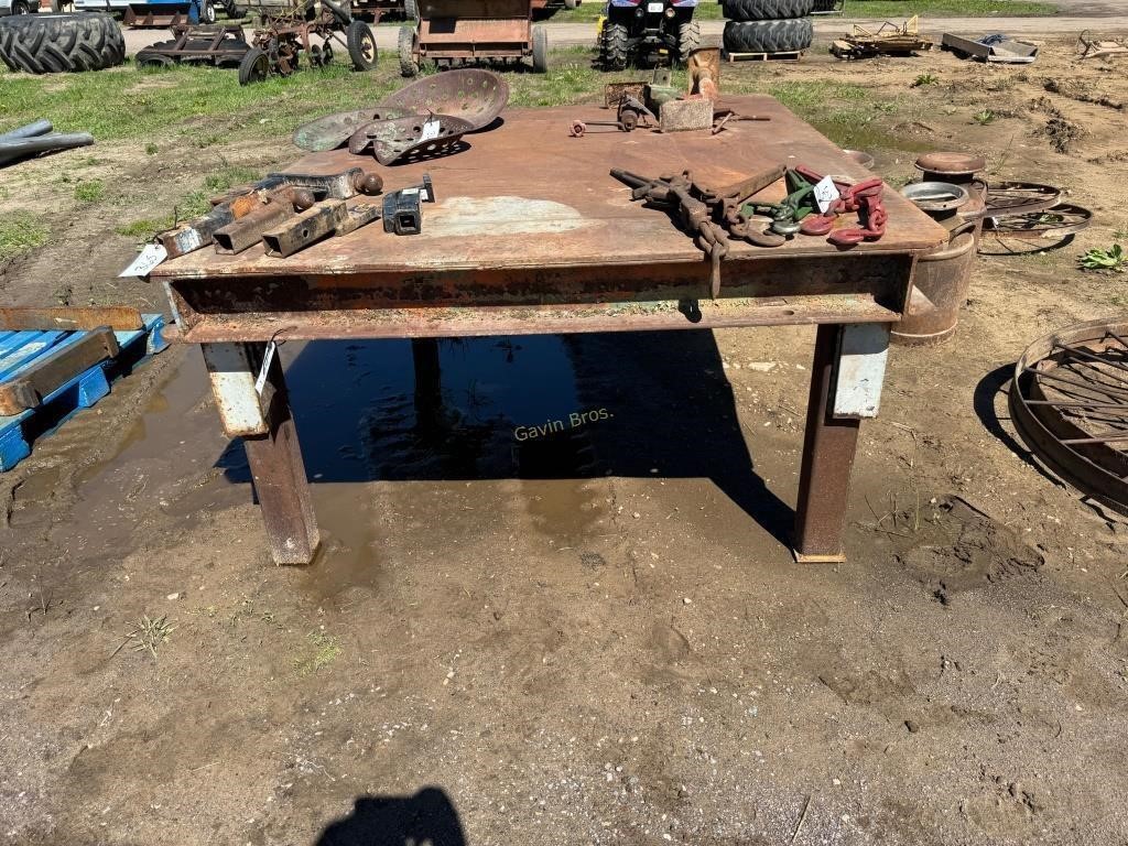80"x67"x34" welding table