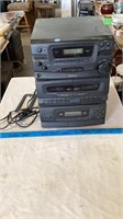 Magnavox radio/ cd / cassette player ( untested