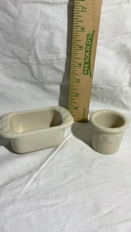 2 small longaberger pottery pieces