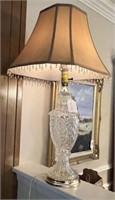 GLASS BASE TABLE LAMP WITH SHADE