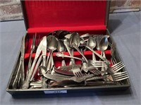 FLATWARE BOX WITH 75 PCS ASSORTED STAINLESS