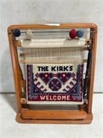 Novelty Miniature Loom "The Kirks"