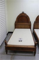 TWIN BED WITH BOX SPRING (MATCHES LOTS 68, 70, 86,