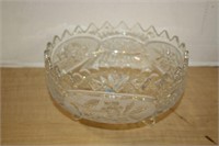 TRI FOOTED CRYSTAL BOWL