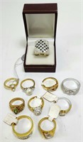 Costume Jewelry - Various Sizes Lot A