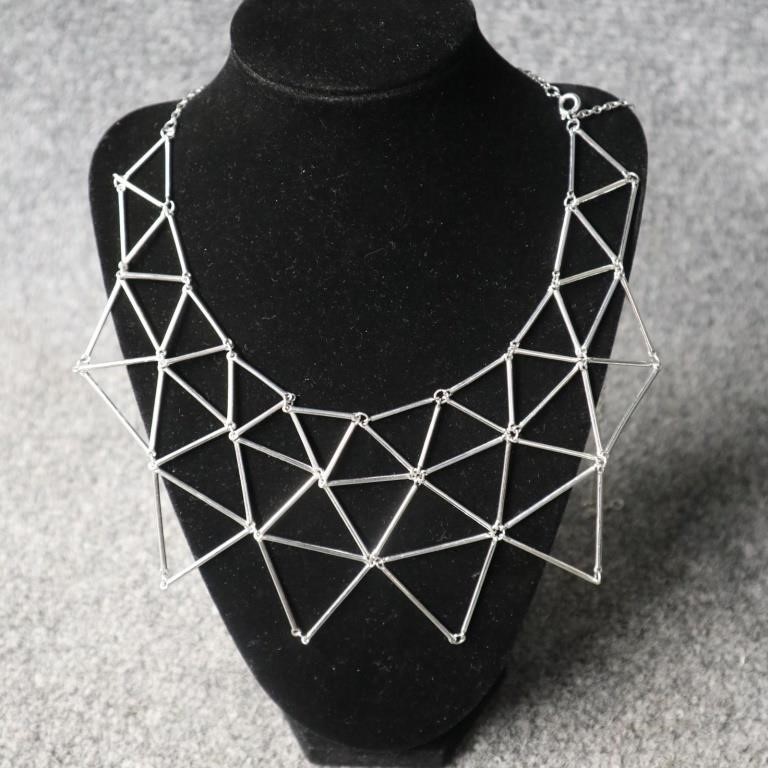 Silver Tone Necklace