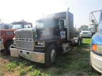 Ford 9000 T/A Road Tractor w/Sleeper