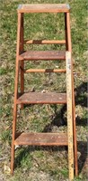 4 FOOT STEP LADDER