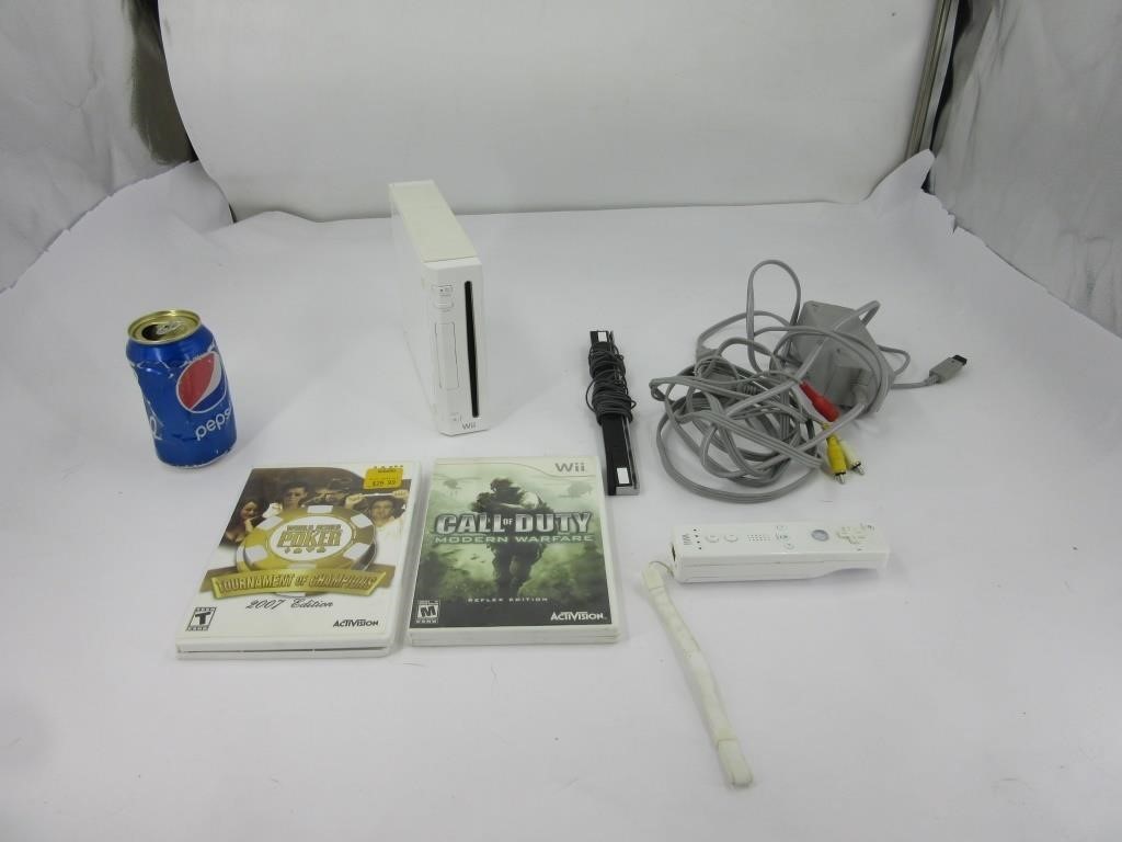 Console Nintendo Wii avec jeux et accessoires