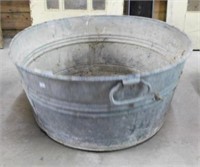 Galvanized washtub w/ handles, 24" x 11.5"
