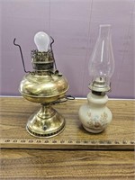Oil Lamp w Chimney