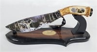 Wolf Pack Knife with Stand