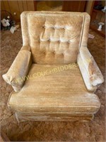 Retro upholstered arm chair