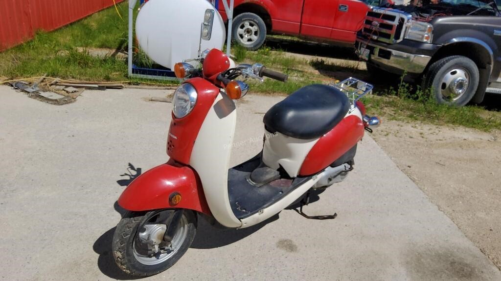 2004 Honda Metropolitan CHF50 Gas Scooter