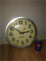 Horloge Westclock vintage fonctionnelle
