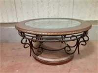 Coffee Table with Glass Top 39"x39" and 19" tal