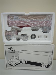 1st Gear Mack B-61 Southern Pacific NIB 1/34