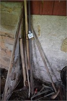 Hand tools, horse items