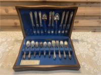 WM ROGERS & SONS SILVERWARE IN CASE