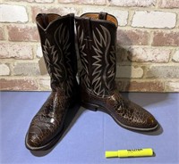 BROWN EMBROIDERED JUSTIN BOOTS, SIZE 10.5D