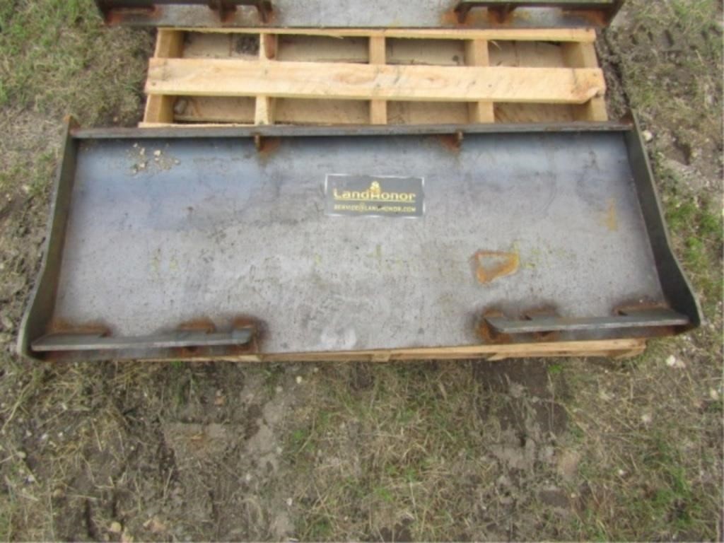 Landhonor Weld On Skidsteer Attachment Plate