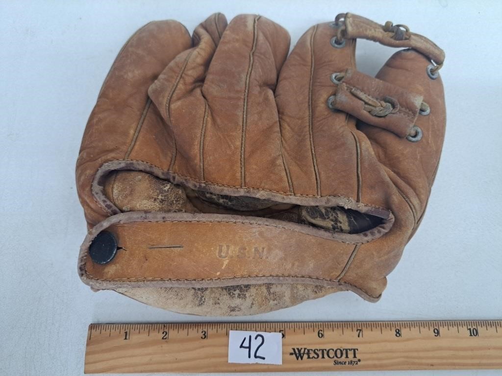 Vintage US Navy Baseball Glove
