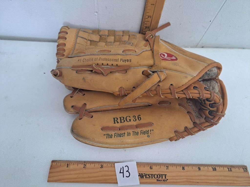 Left Handed Ken Griffey Jr. Rawling Ball Glove