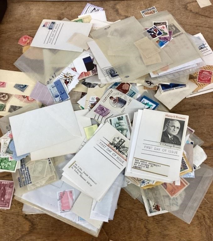 Mixed lot of postage stamps --many countries