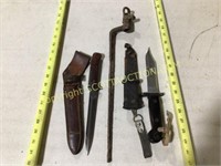 3 vintage military bayonets, unknown origin, 2