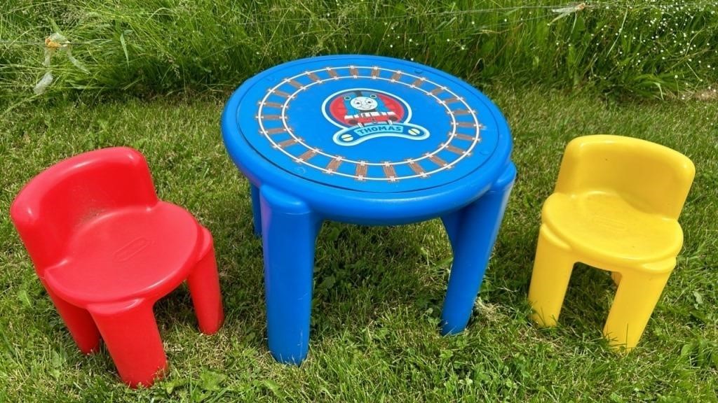 Thomas the train table and chairs