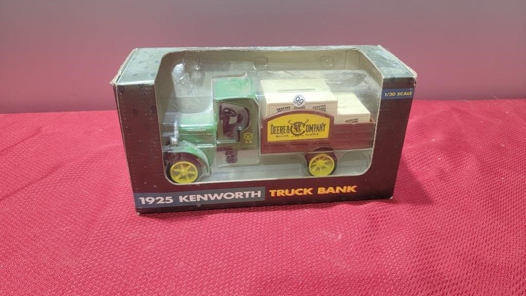 Nib john deere diecast bank truck