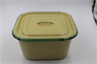 enamelware antique with lid